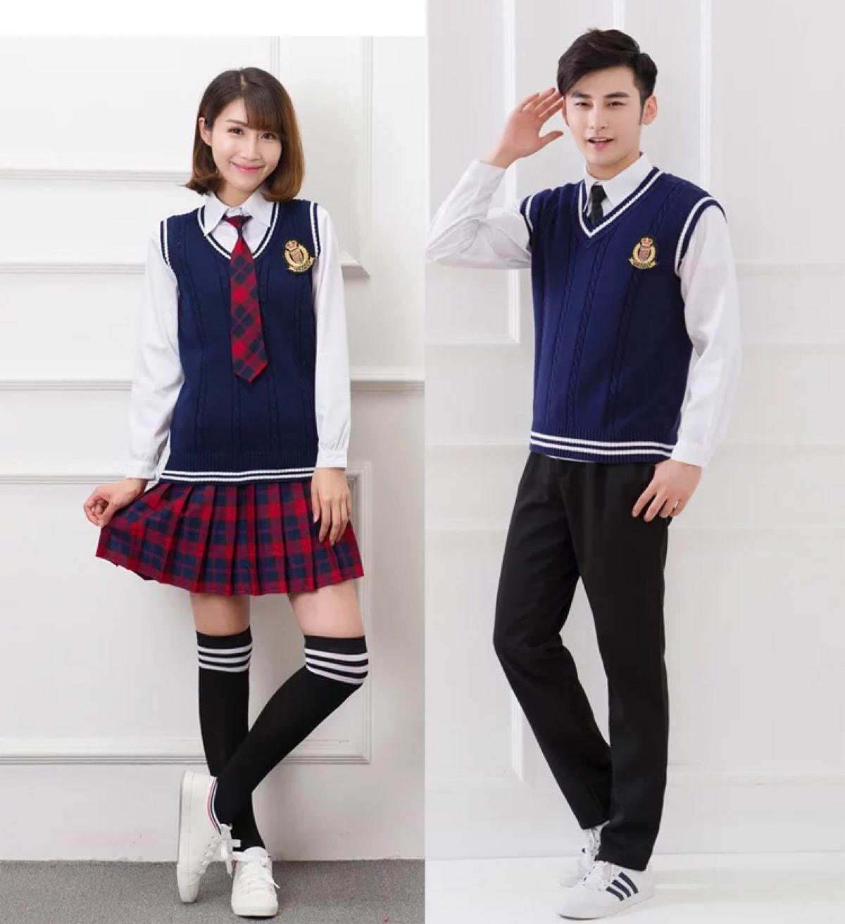 Uniformes escolares personalizados
